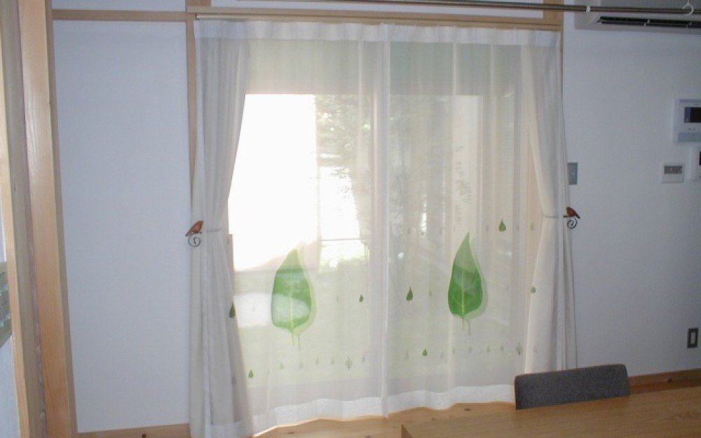 お部屋にぴったり!ナチュラルなカーテン