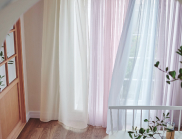 カーテンの色がもたらす効果