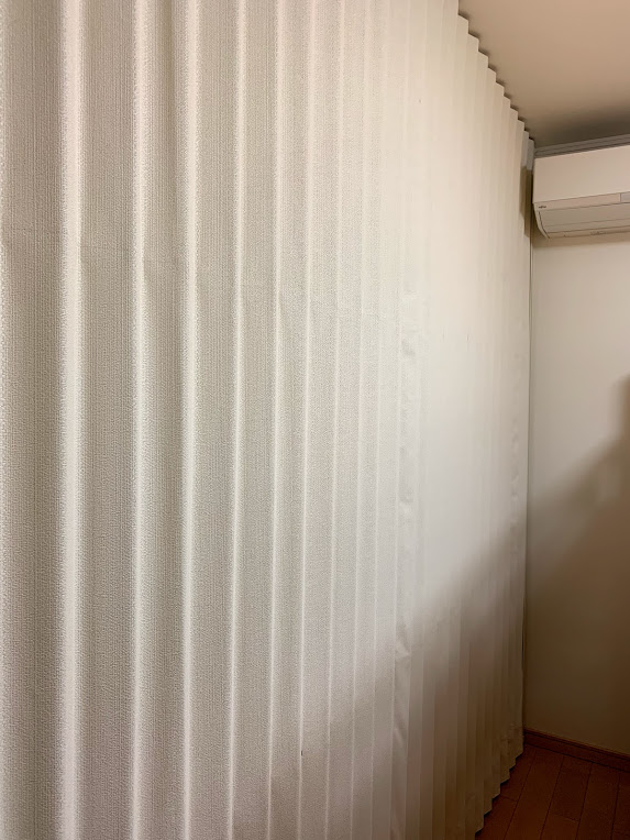 間仕切りにアコーディオンカーテン｜オーダーカーテン専門店 ディマンシェ